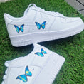 Bild in Galerie-Betrachter laden, Nike-air-force-one-custom-sneaker-Schmetterling-kasachstan
