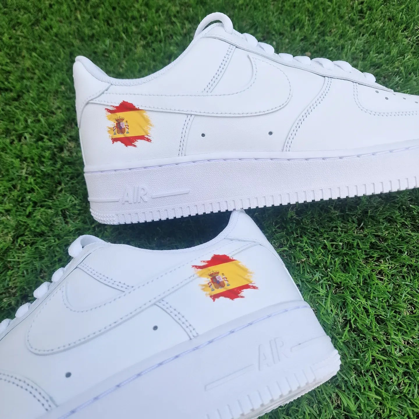 Happy Creative Air Force 1 Spanien patch Custom Sneaker