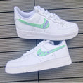 Bild in Galerie-Betrachter laden, Air Force 1 "splash lila mint"