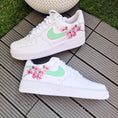 Bild in Galerie-Betrachter laden, Air Force 1 "Lila Blumen"