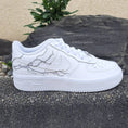 Bild in Galerie-Betrachter laden, Air Force 1 "Lightning Reflective"