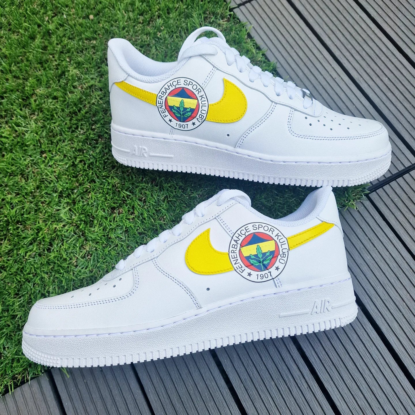 Nike-air-force-one-custom-sneaker-fenerbahce