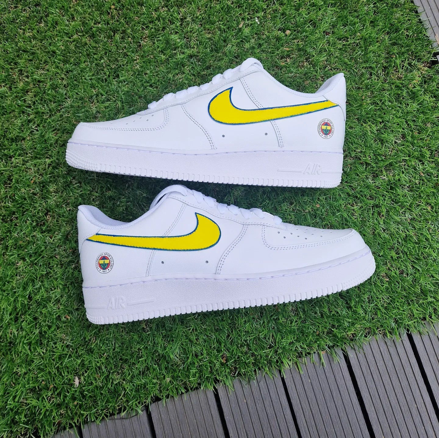 Nike-air-force-one-fenerbahce-custom-sneaker