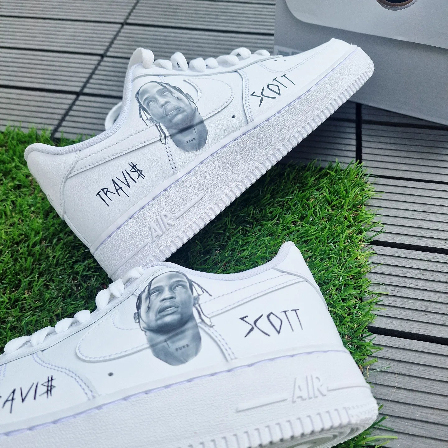 Nike Air Force one Custom Travis Scott Happy creative