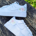 Bild in Galerie-Betrachter laden, Air Force 1 "Rose"
