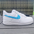 Bild in Galerie-Betrachter laden, Air Force 1 "splash pale blue white"
