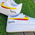 Bild in Galerie-Betrachter laden, Nike_air_force_one_custom_sneaker_spain
