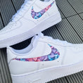 Bild in Galerie-Betrachter laden, Air Force 1 "Herzen Zeichen"
