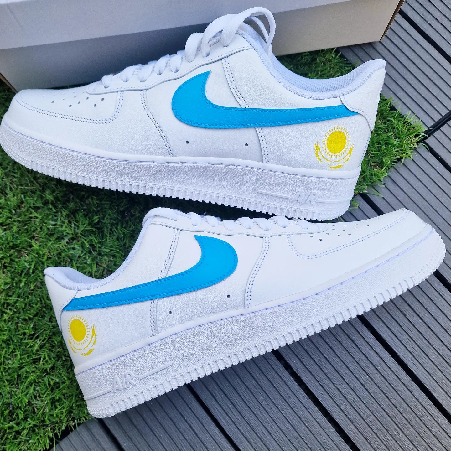 Nike Air Force one Custom  Kasachstan Happy creative