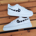 Bild in Galerie-Betrachter laden, Nike Air Force one Custom Sneaker Blumen flower
