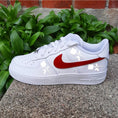 Bild in Galerie-Betrachter laden, Air Force 1 "Roses Reflective"
