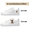 Load image into Gallery viewer, Bügelfolie für alle Schuhe zum personalisieren custom Sneaker Chihuahua
