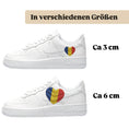 Load image into Gallery viewer, Bügelfolie für alle Schuhe zum personalisieren custom Sneaker Herz  Rumänien
