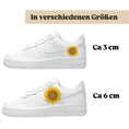 Bild in Galerie-Betrachter laden, Bügelfolie für alle Schuhe zum personalisieren custom Sneaker Sonnenblume
