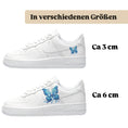 Load image into Gallery viewer, Bügelbilder für mehrere Sneakerarten blaue Schmetterlinge
