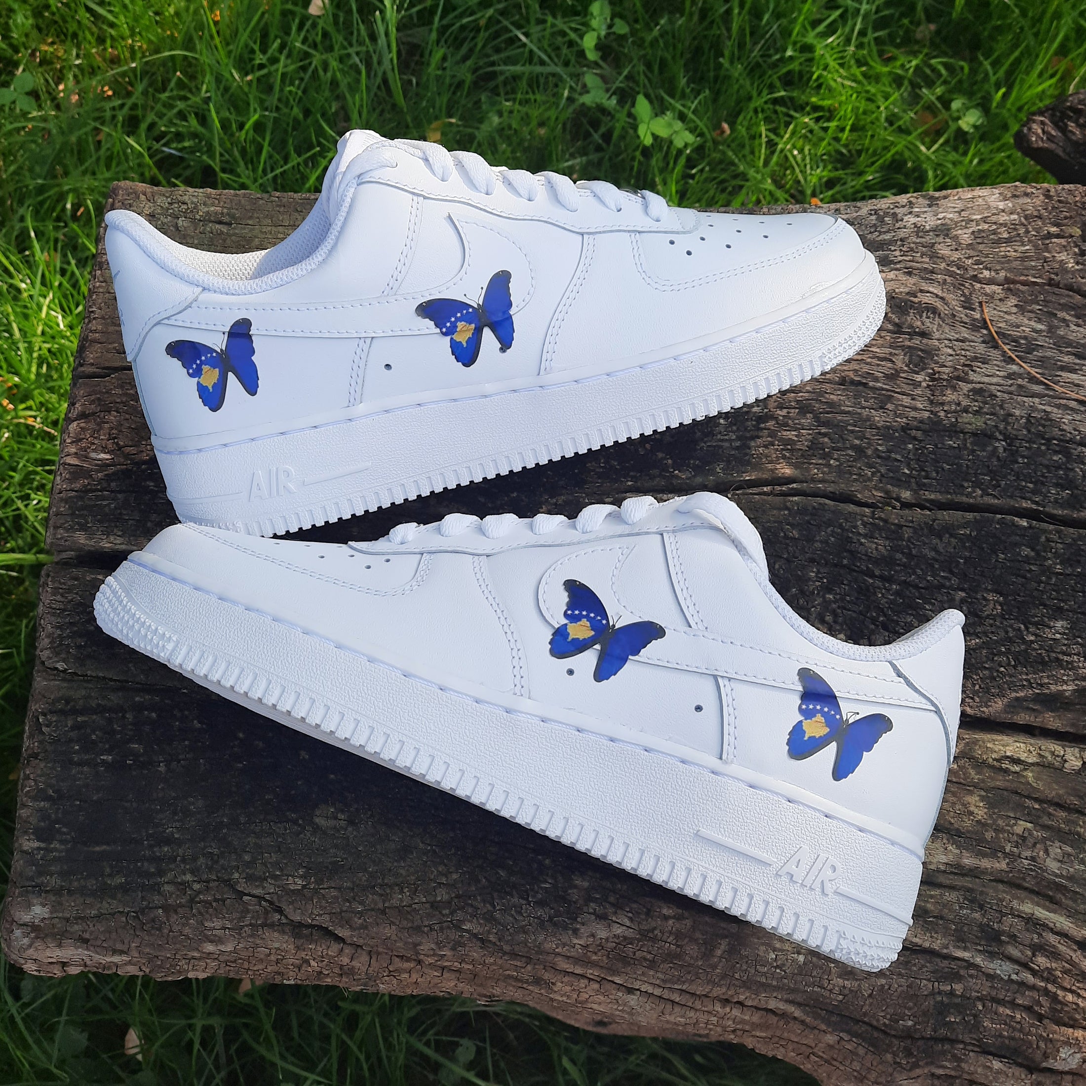 Nike Air Force one Custom  Kosovo Happy creative