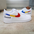 Bild in Galerie-Betrachter laden, Nike Air Force one Custom Romania Happy creative
